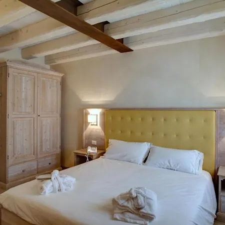 Costa Di Faraggiana Alloggio per agriturismo *